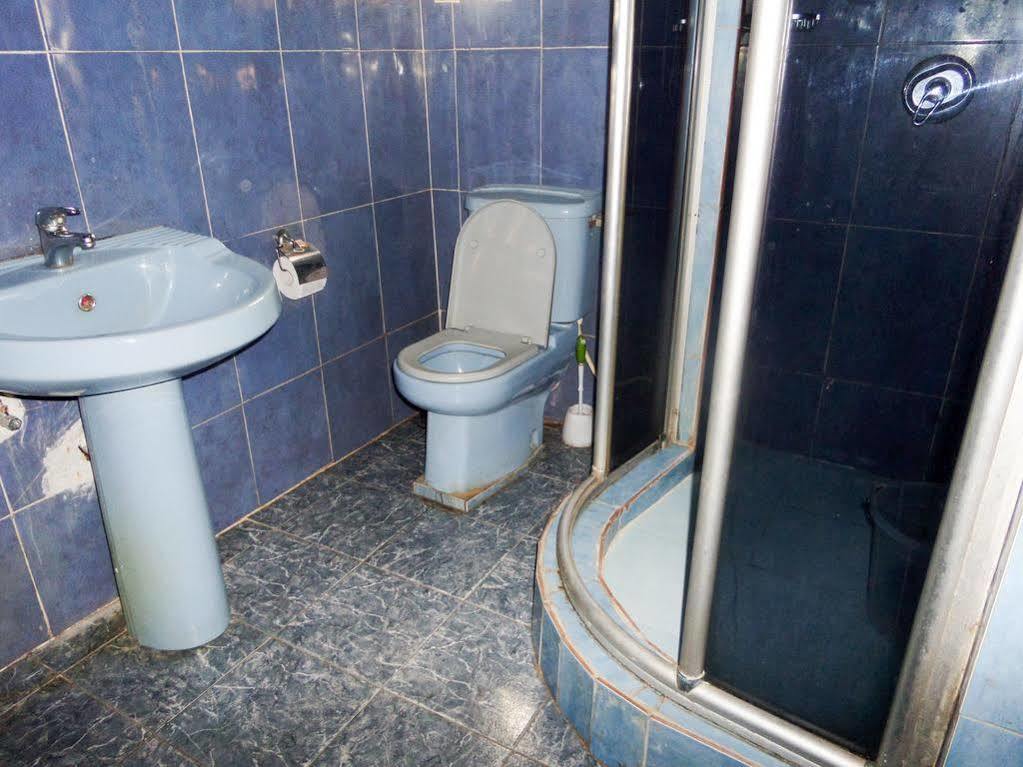 Suit Las Caracas Lagos Luaran gambar
